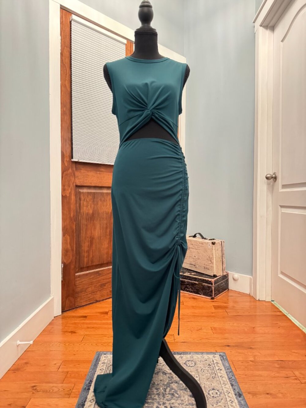 Halara Cut Out Ruched Drawstring Bodycon Maxi Dress Green Size M - Picture 3 of 13